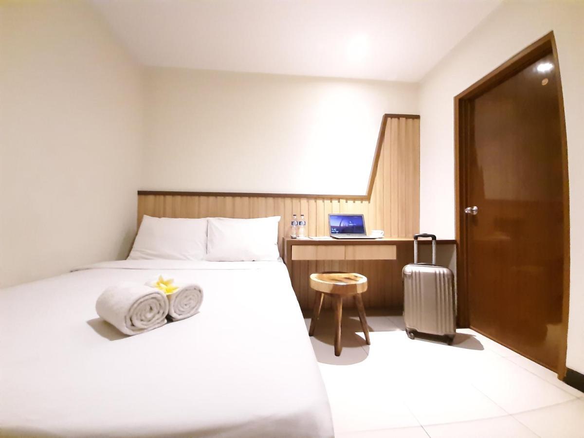 Hotel Pantes Kota Lama Semarang Kültér fotó