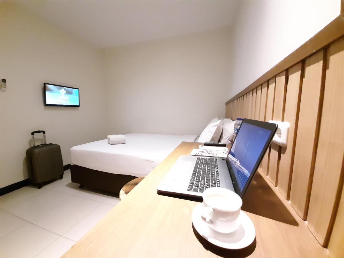 Hotel Pantes Kota Lama Semarang Kültér fotó