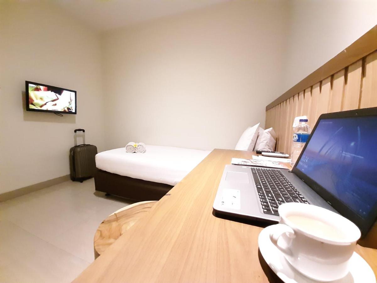 Hotel Pantes Kota Lama Semarang Kültér fotó