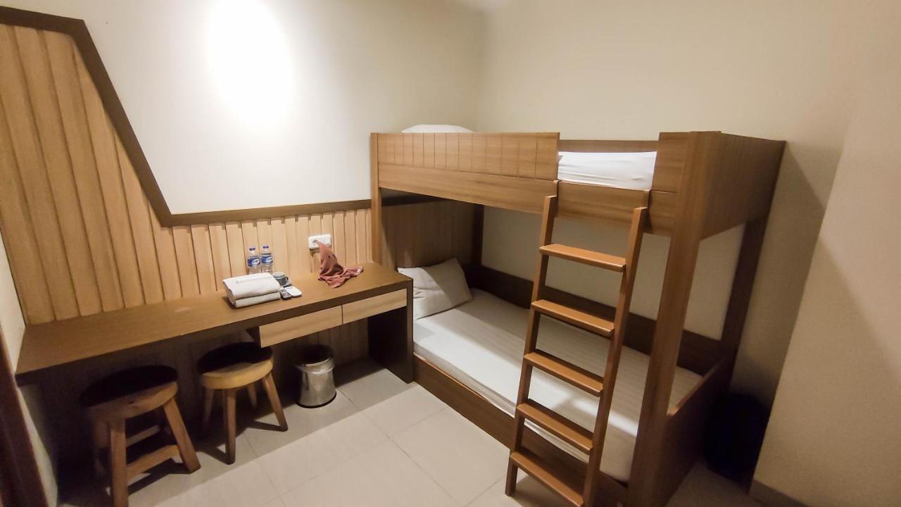 Hotel Pantes Kota Lama Semarang Kültér fotó