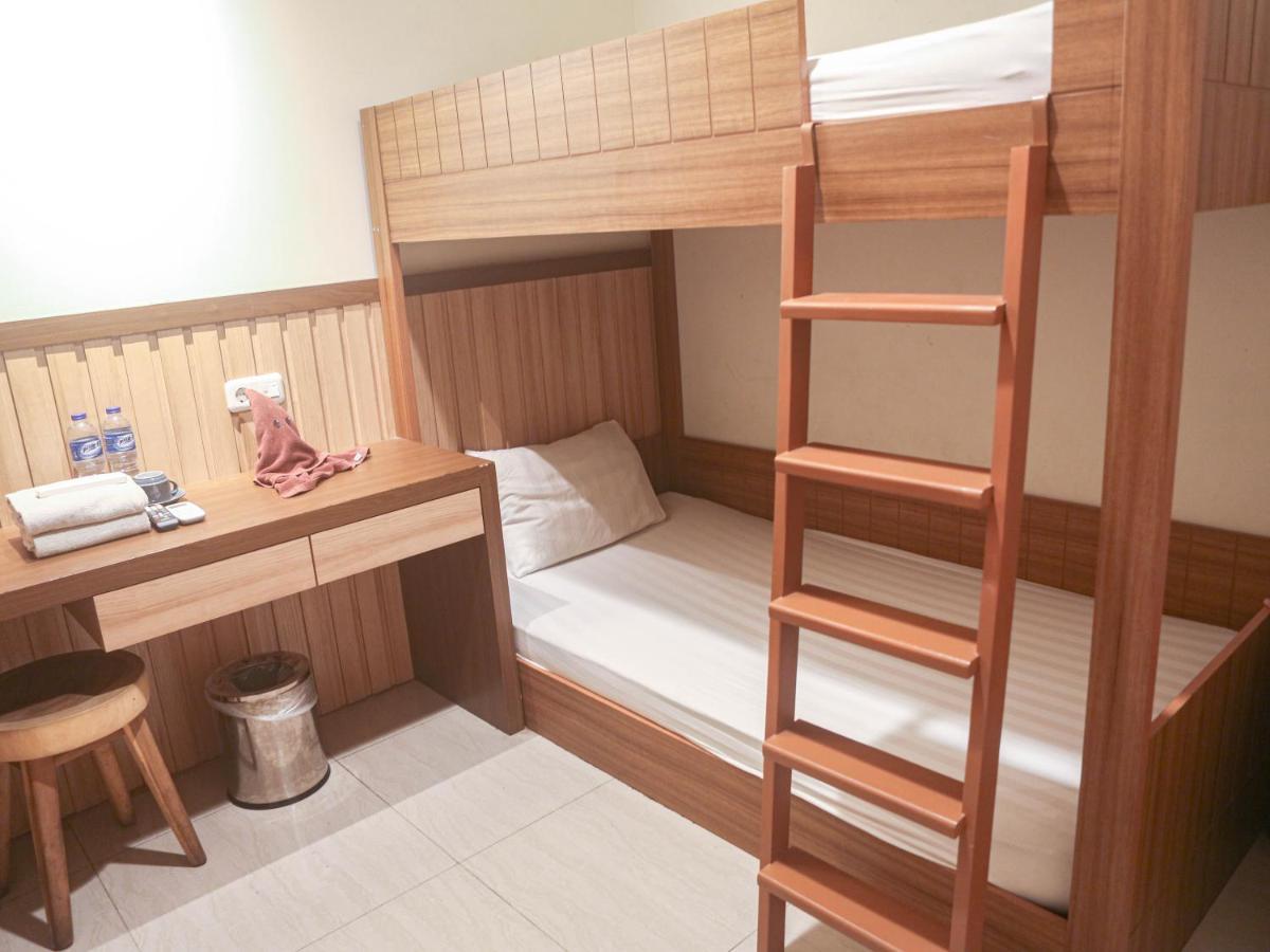 Hotel Pantes Kota Lama Semarang Kültér fotó